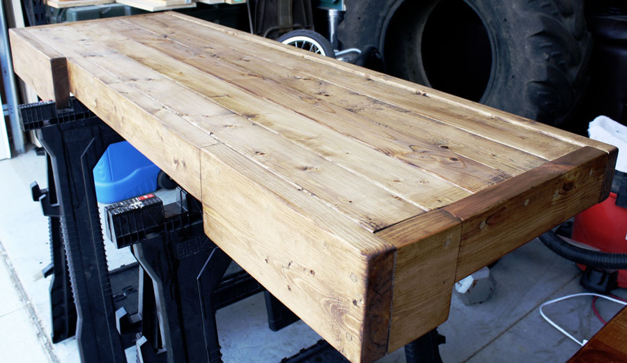 console_top_stained