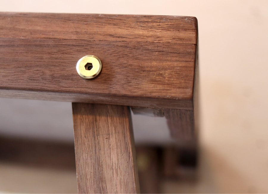 How to build a DIY folding tray out of just one board!