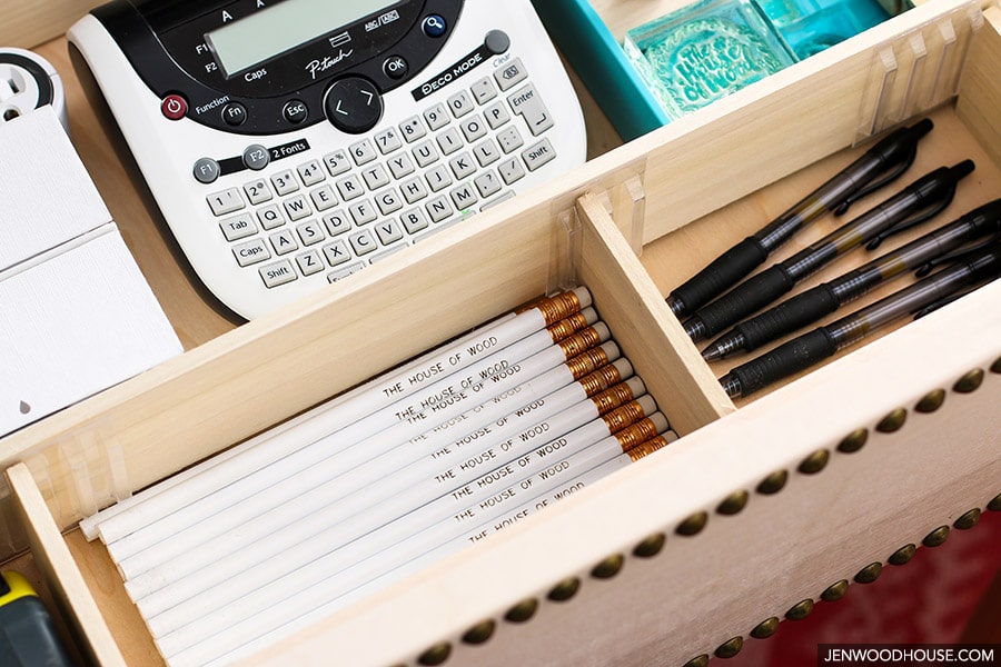 desk-drawers08