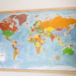 How to hang a world map with a magnetic frame