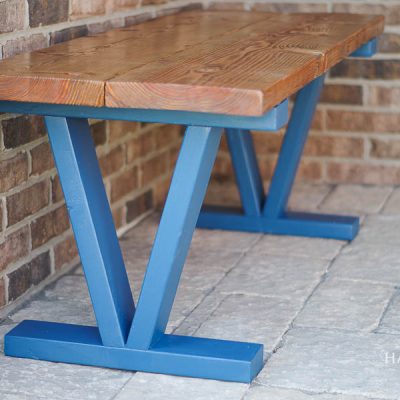Easy and Inexpensive DIY Outdoor Bench