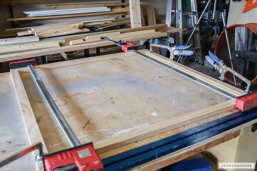 How to make wooden wall art - clamp and glue the frame