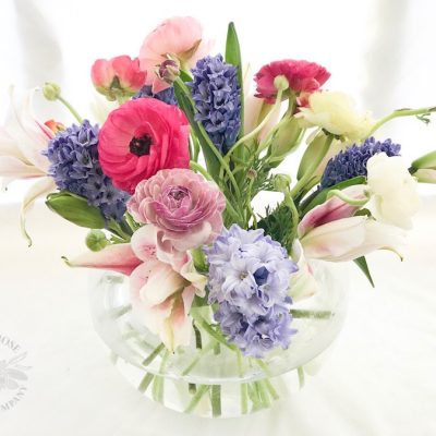 A Flower Market Guide to buying and arranging flowers.