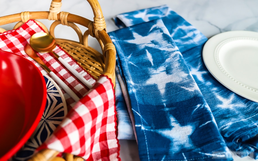 DIY shibori indigo dyed napkins - patriotic for summer!
