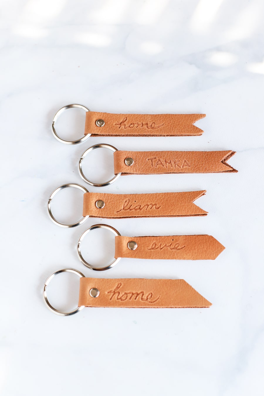 DIY-leather-keychain