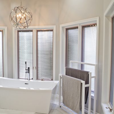 DIY Freestanding Towel Rack