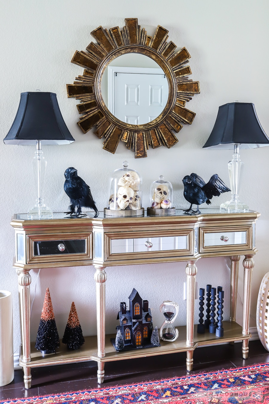 Spooky Halloween entryway decor