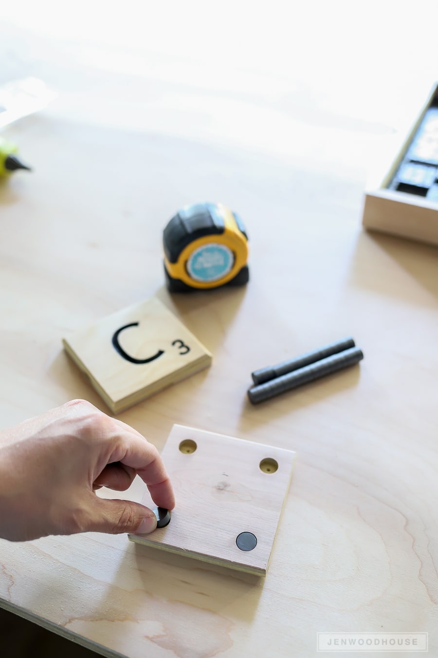 How to make oversized Scrabble tiles