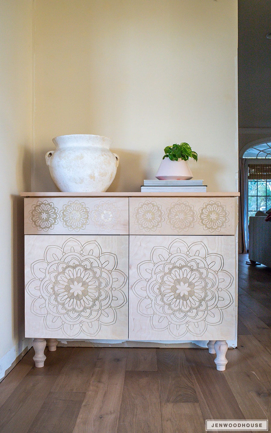 How to build a DIY carved entryway cabinet foyer console