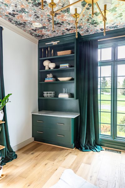How to build DIY built-in cabinets and bookshelves - watch the video!