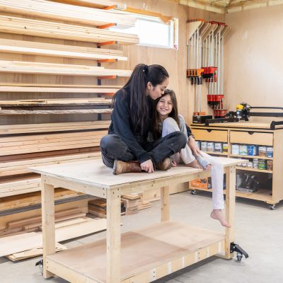 DIY Simple Mobile Workbench From Scrap Wood