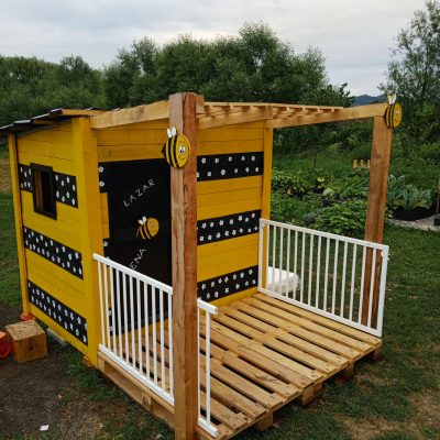 Kids playhouse