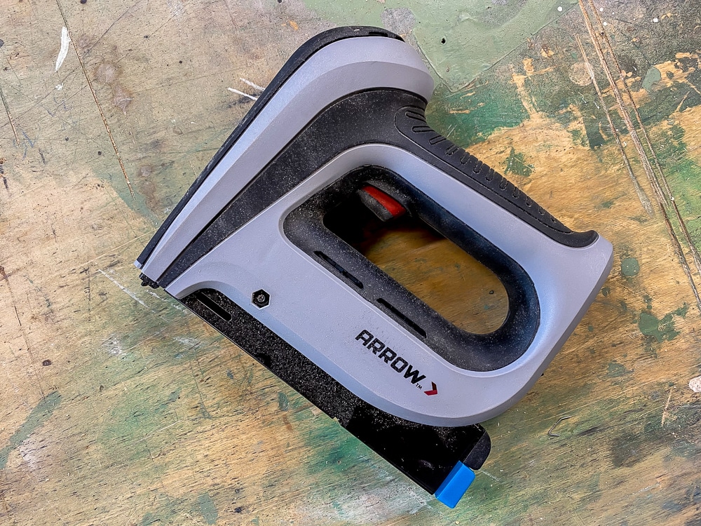 How to hang insulation with a staple gun