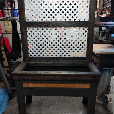 Planter box