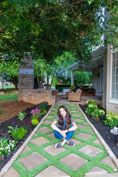 How to lay a DIY paver walkway with grass in between