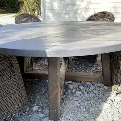 Round outdoor table