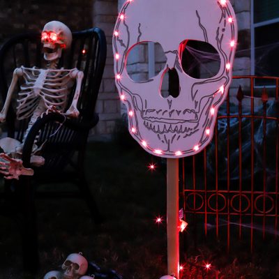 Halloween Skull Yard Signs