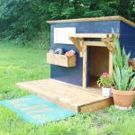 How to build a DIY doghouse with deck