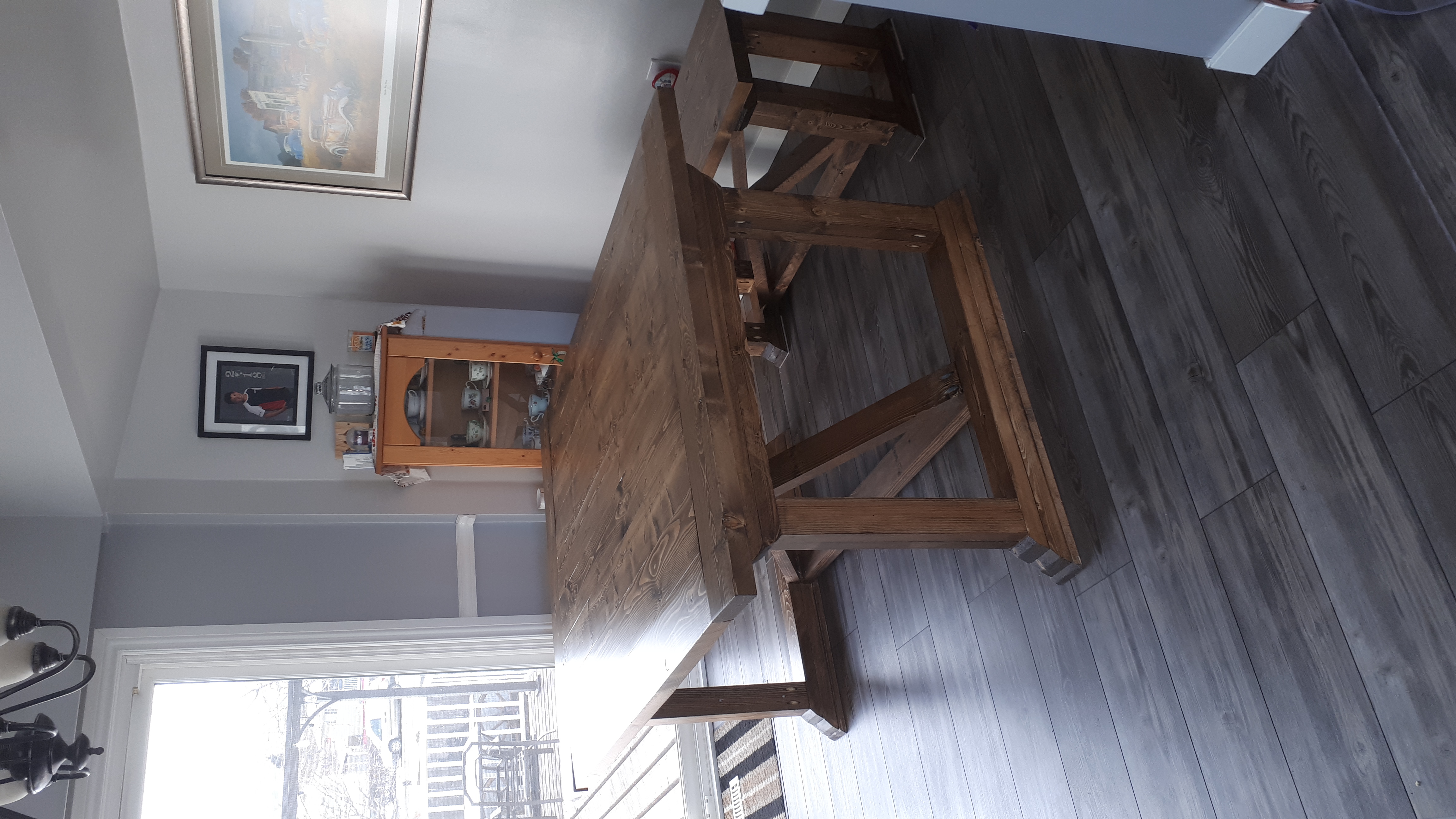 Farm table