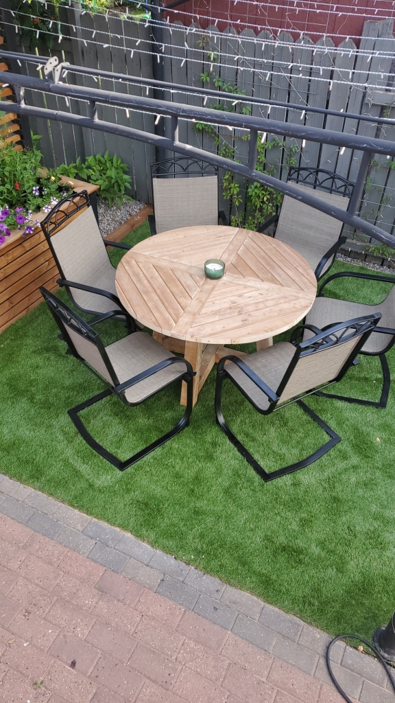 Outdoor table