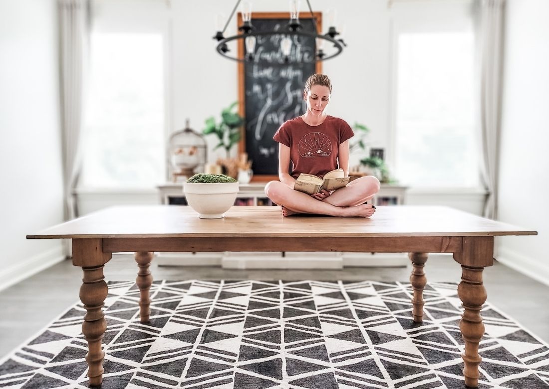 DIY Vintage Farmhouse Table - Arhaus Copycat