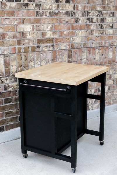 How to build a DIY kitchen island on wheels